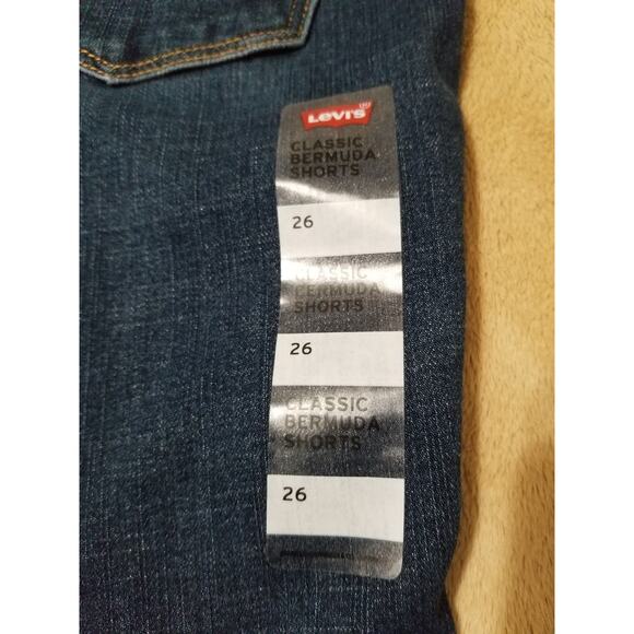 Levi's NWT Bermuda Shorts Denim Jeans Sculpt Mid Rise Slim Through Size 26 Blue - Picture 11 of 14